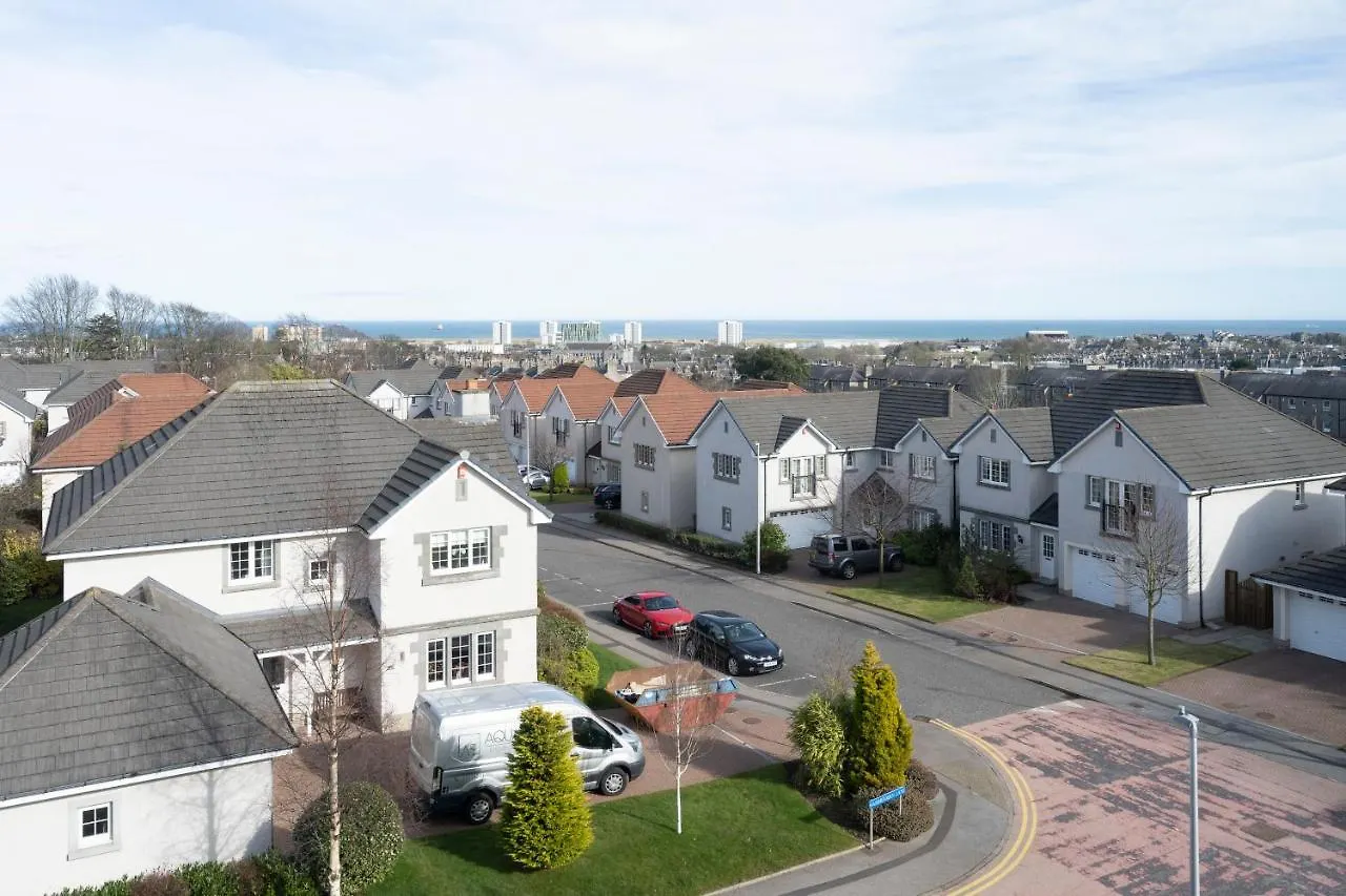 Parkhill Luxury Serviced Apartments - Hilton Campus Aberdeen