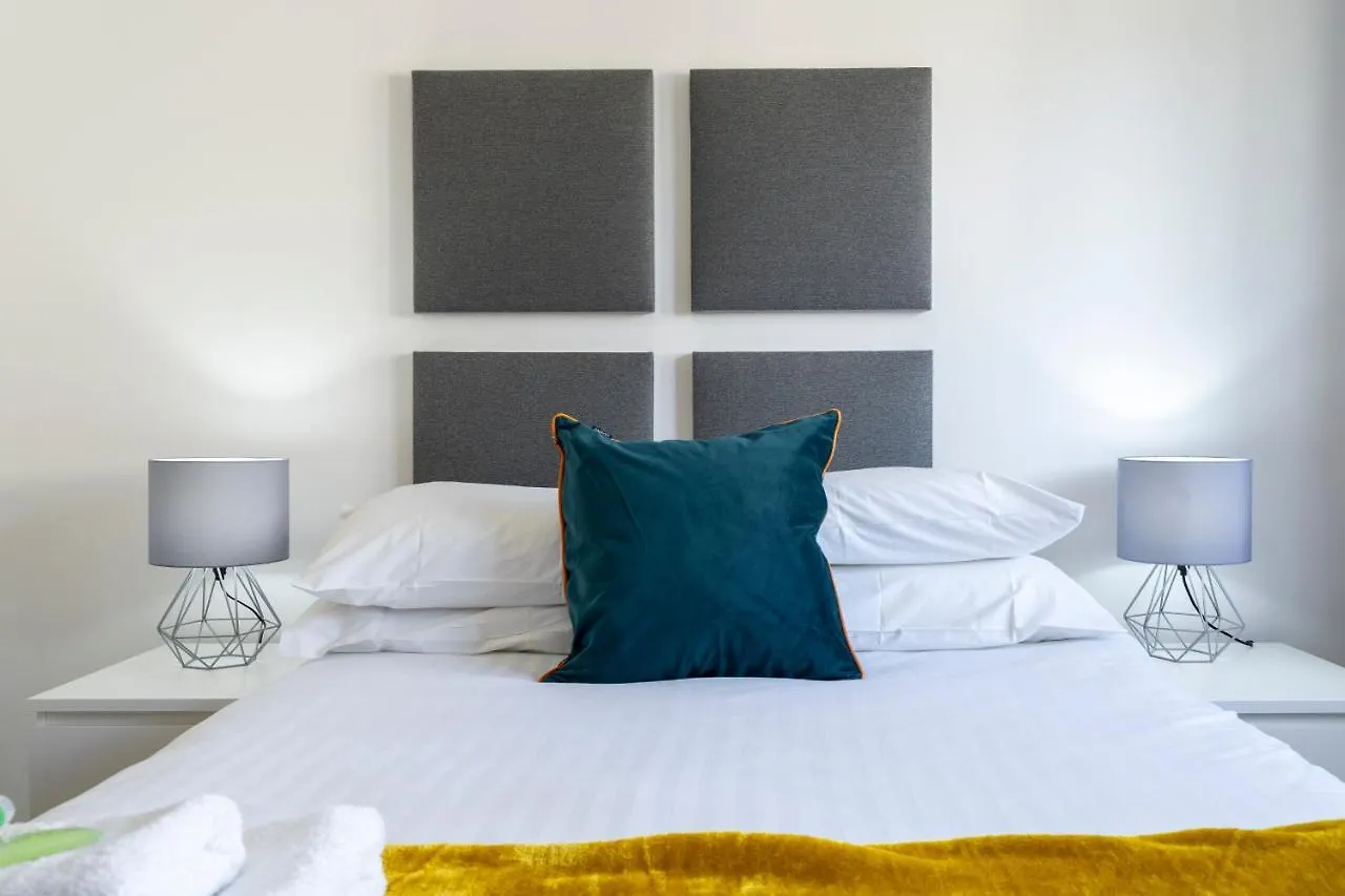 Parkhill Luxury Serviced Apartments - Hilton Campus Aberdeen